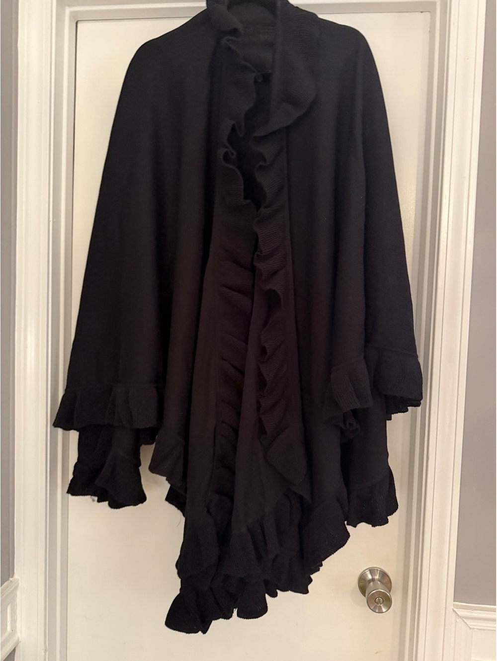Black Ruffle Shaw OS Plus